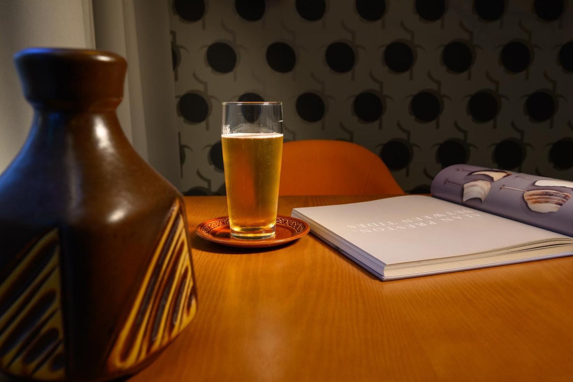 Ohtel Auckland Hotell Eksteriør bilde A glass of ginger beer
