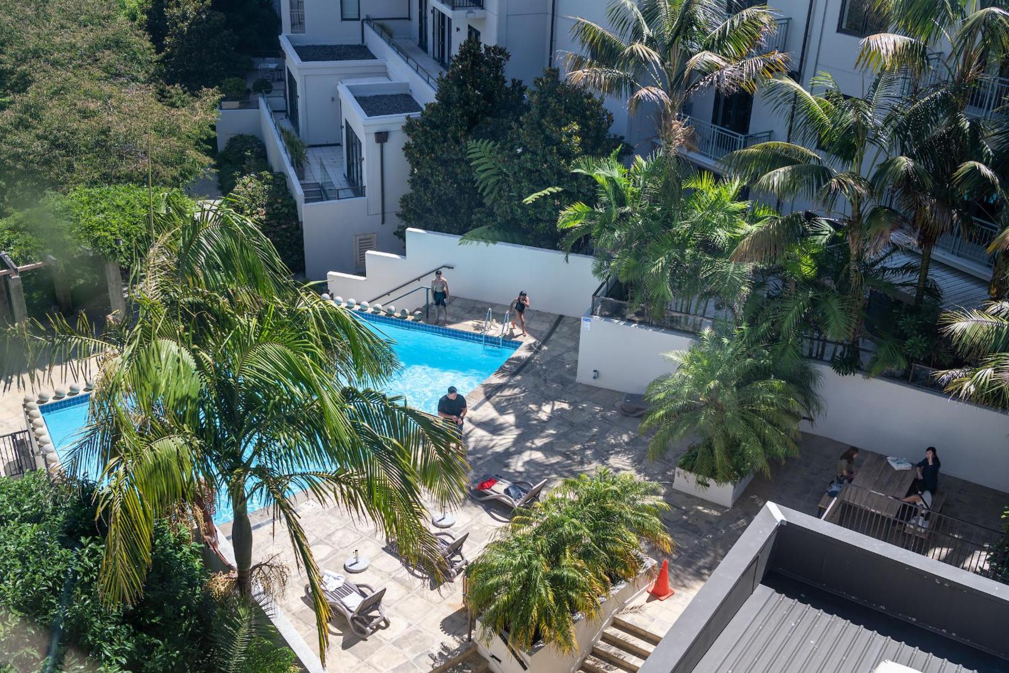 Ohtel Auckland Hotell Eksteriør bilde The pool at the W Hotel